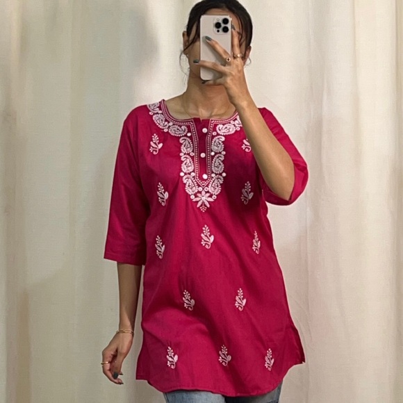 Tops - Embroidered tunic